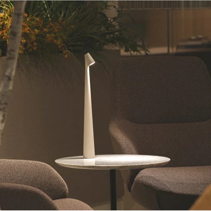 Φωτιστικό Επιτραπέζιο Led Black 5.5x35cm