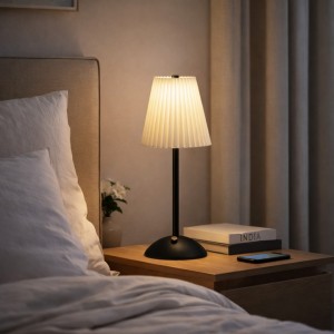 Φωτιστικό Μεταλλικό Πορτατίφ LED με Λευκό Καπέλο και Μαύρη Βάση 12x31cm Galifas 807975448