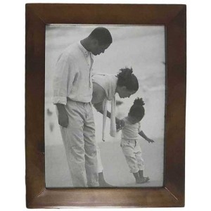 Κορνίζα ξύλινη για φώτο 20x30εκ. Family 26.2x1.5x36.2εκ.